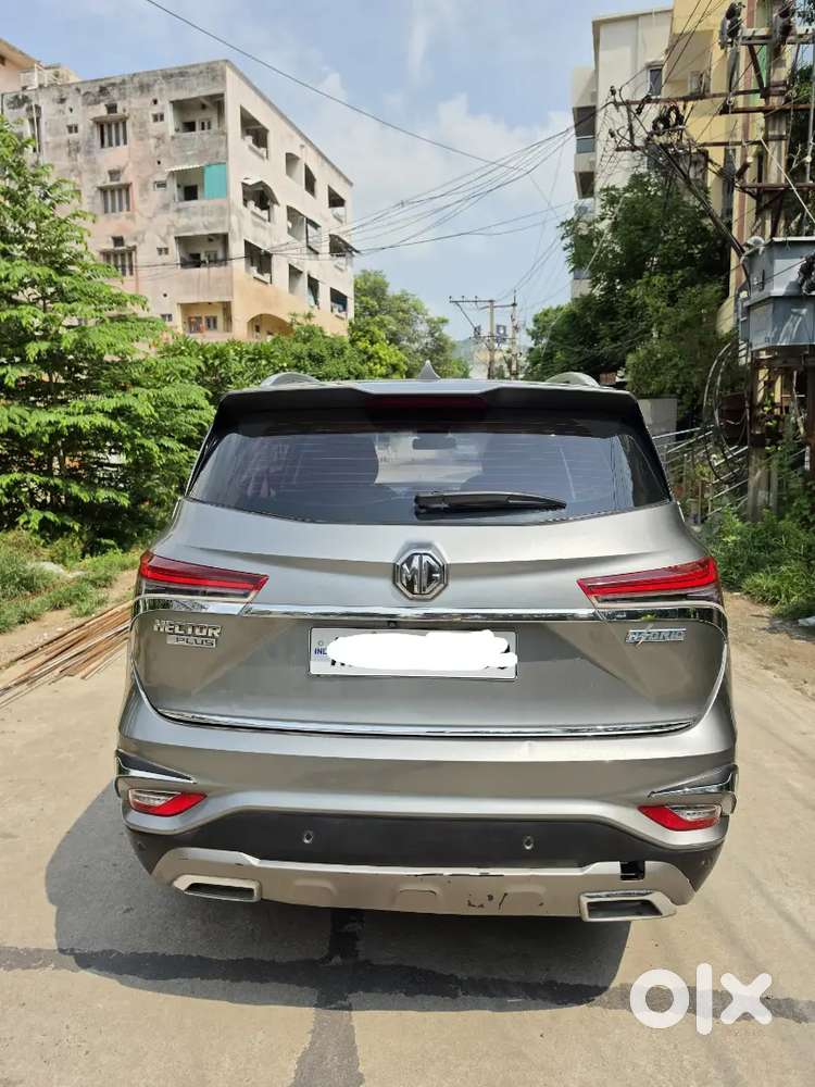 Mg Hector Plus Sharp Hybrid