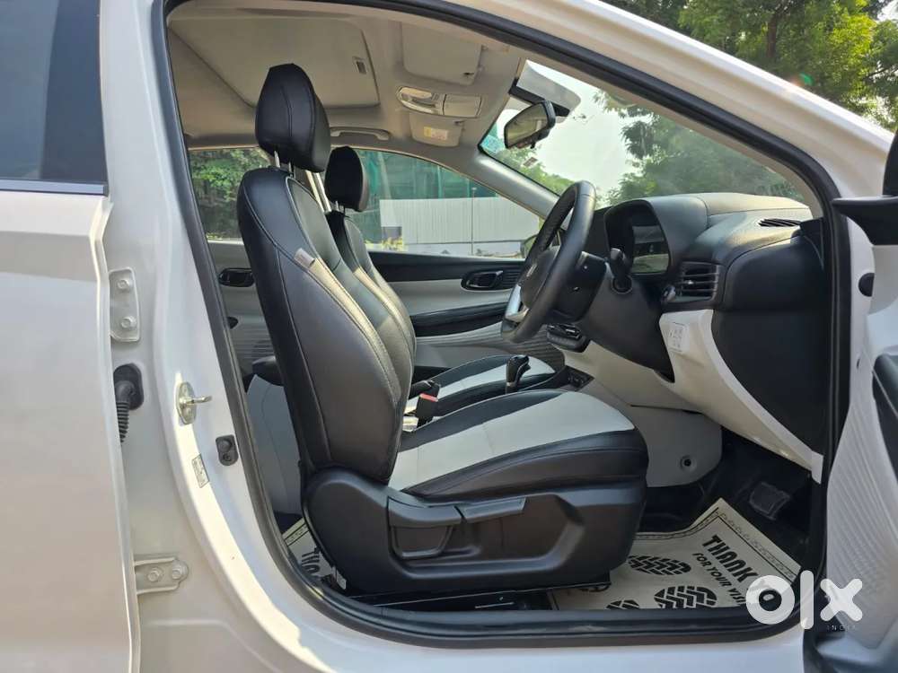 Hyundai I20 Asta (o) 1.2 Ivt, 2024, Petrol