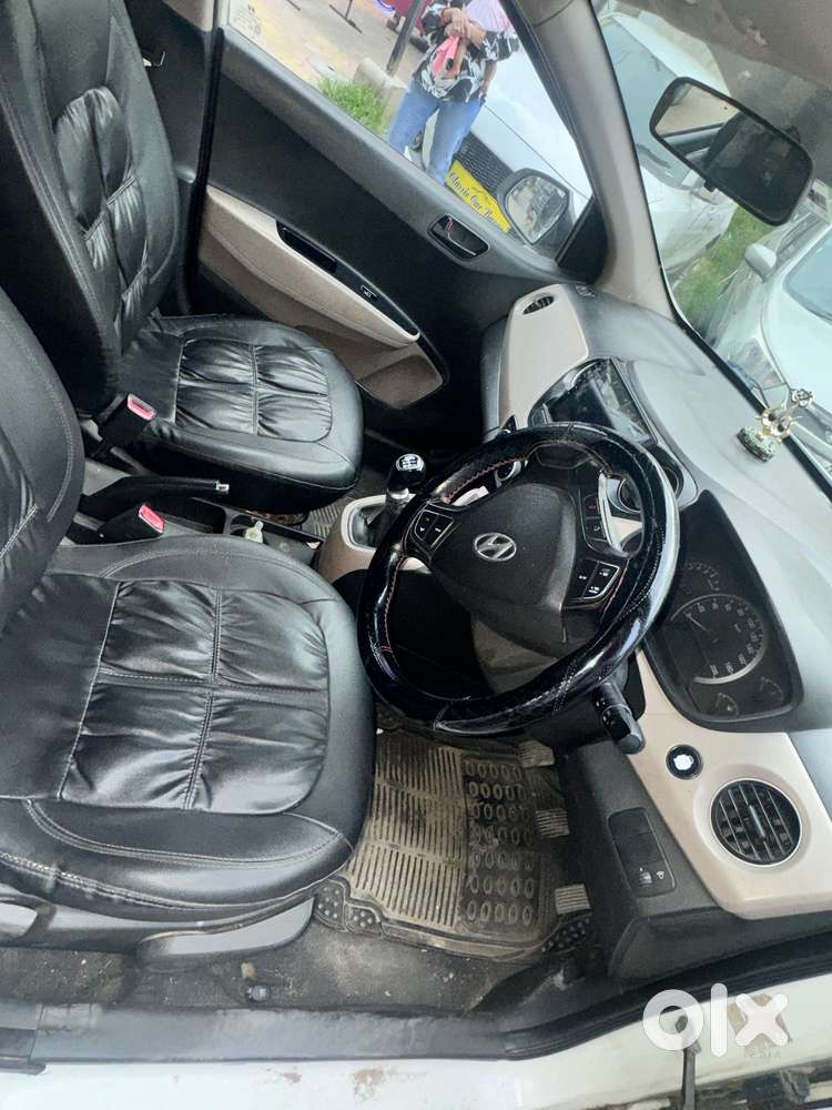 Hyundai Grand I10 Asta Option, 2013, Petrol