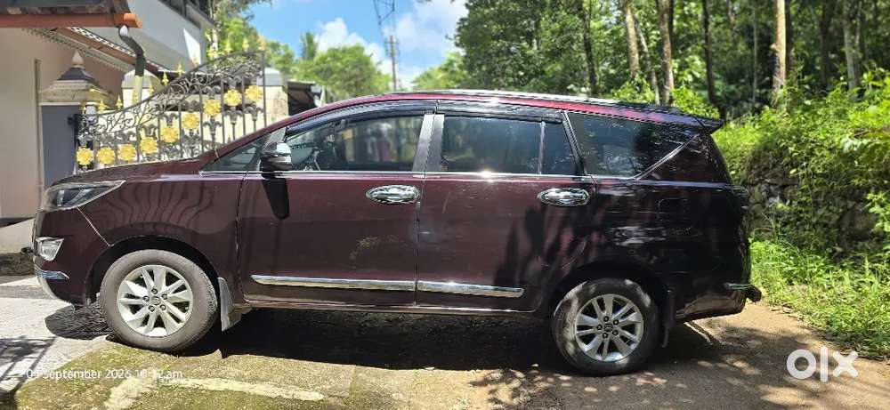 Toyota Innova Crysta 2017