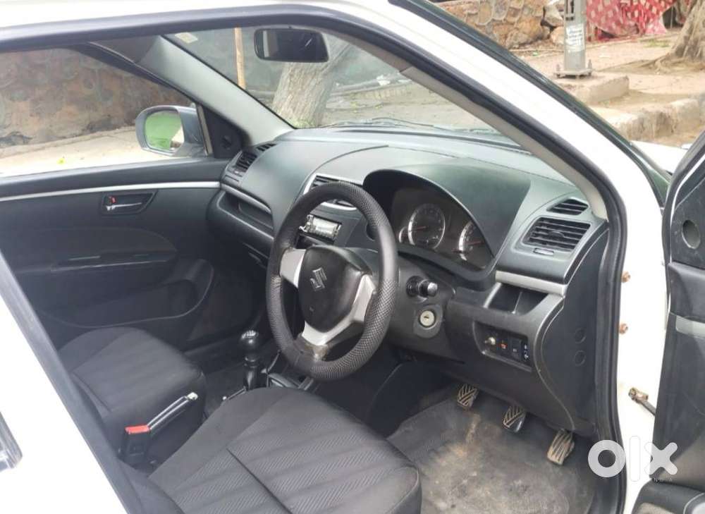 Maruti Suzuki Swift Vxi + Manual, 2013, Petrol