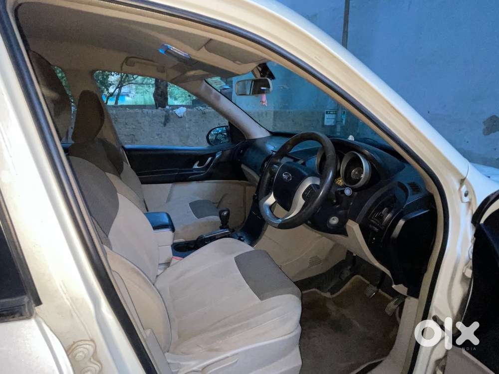 Xuv500 W6 Diesel 2016  1st Owner  Manual  Good Condition