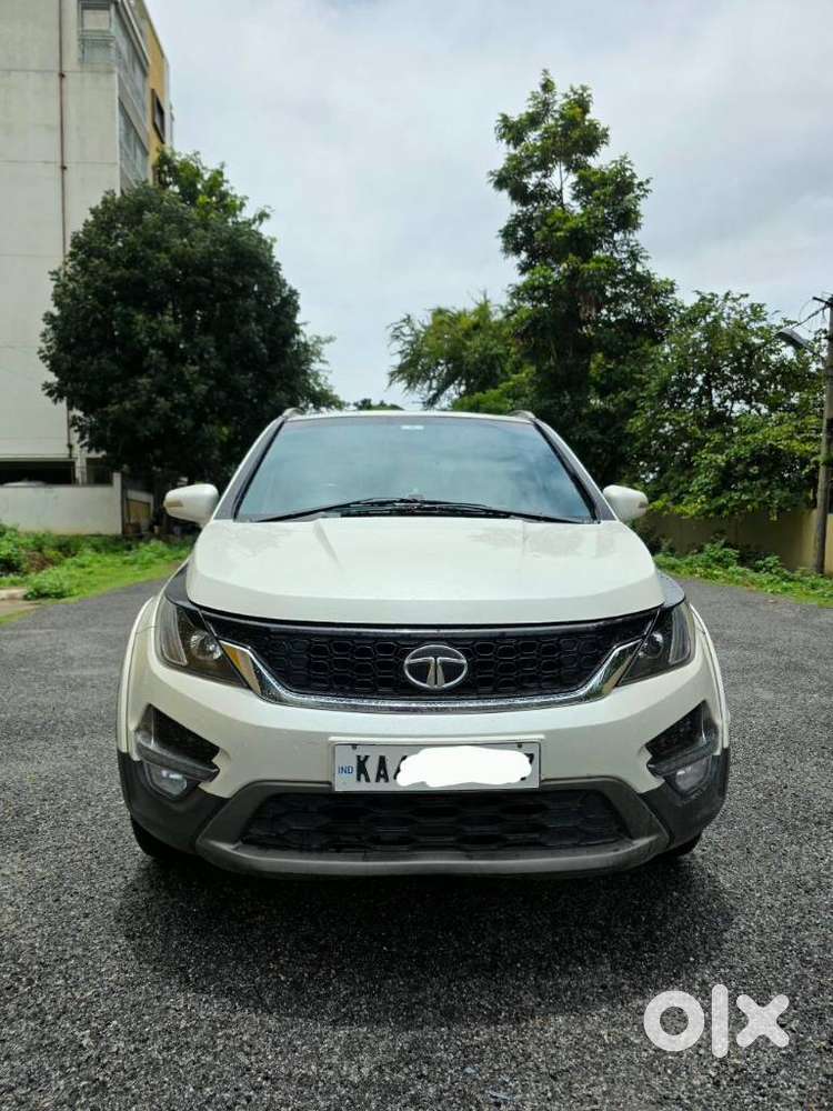 Tata Hexa 2.2 Xt 4x2 7 Str Dual Tone, 2017, Diesel
