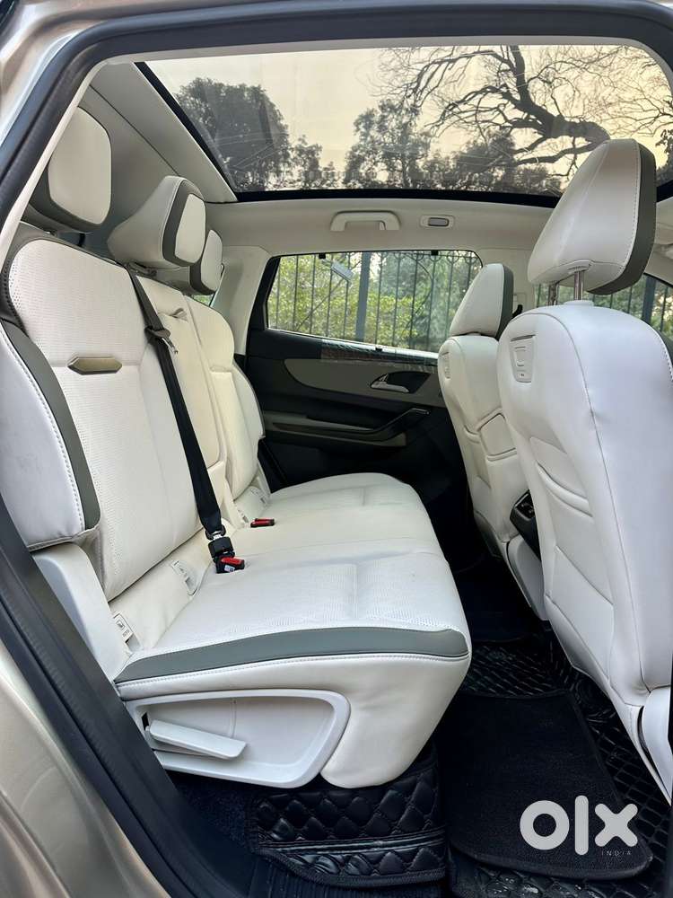 Mahindra Xev 9e Pack Three (top Model), 2025, Electric