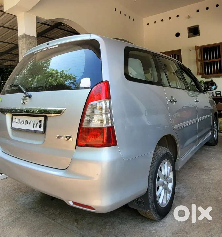 Innova 2.5 V 2013