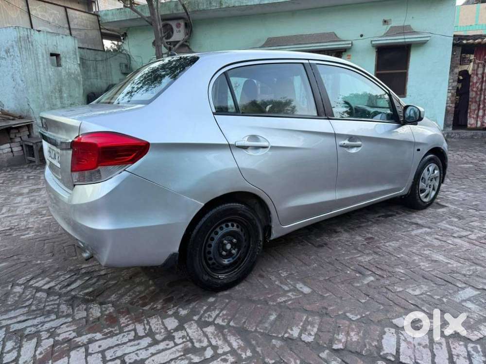 Honda Amaze, 2016