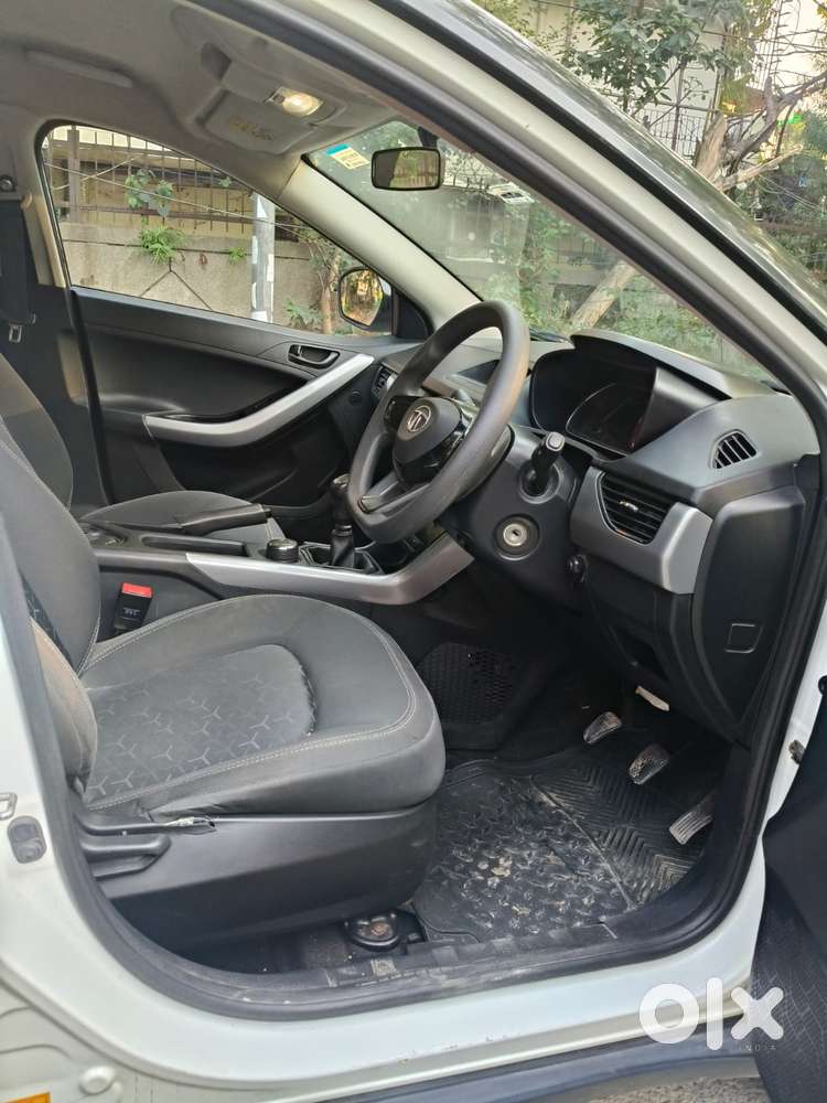 Tata Nexon 1.5 Revotorq Xm (s), 2022, Diesel