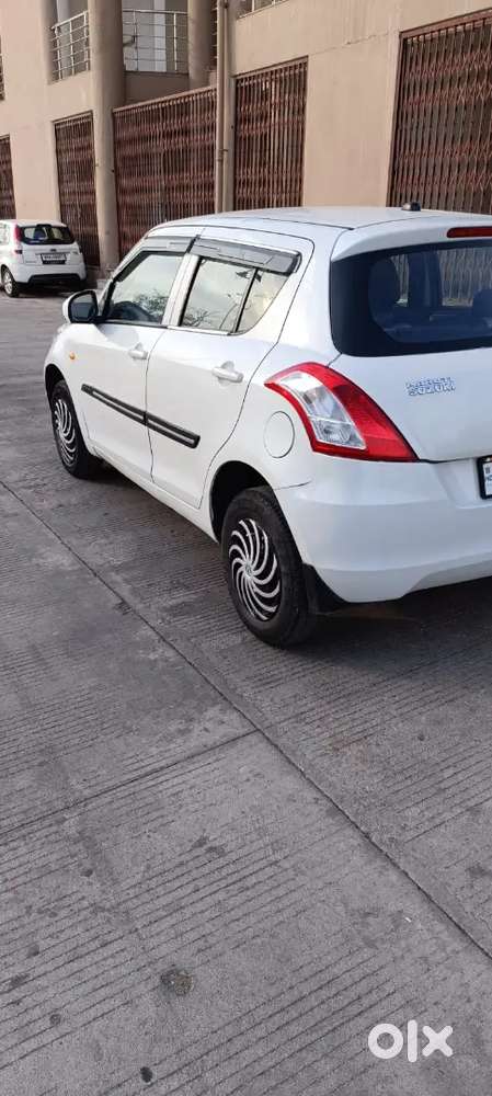 Swift Lxi 2015 Model