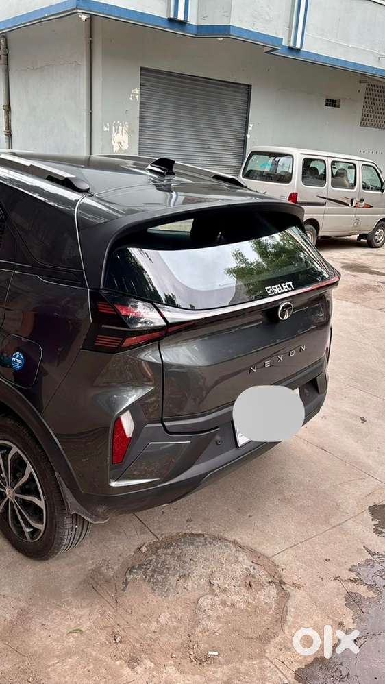 2024 Tata Nexon Smart+ Amt  11.4k Km  Single Owner  Insurance 2027
