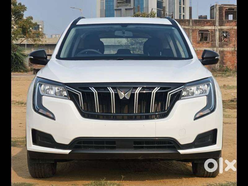 Mahindra Xuv700 Mx Diesel Mt 5 Str (e), 2023, Diesel