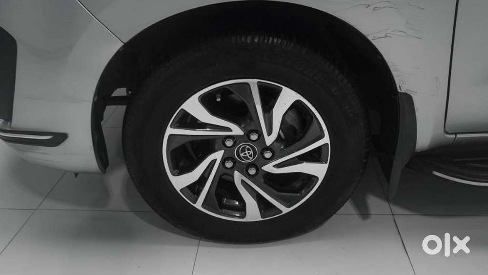 Toyota Innova Crysta [2020-ongoing] 2.4 Gx At 8 Str, 2021, Diesel