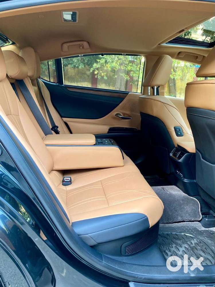 Lexus Es 300h Luxury, 2022, Petrol