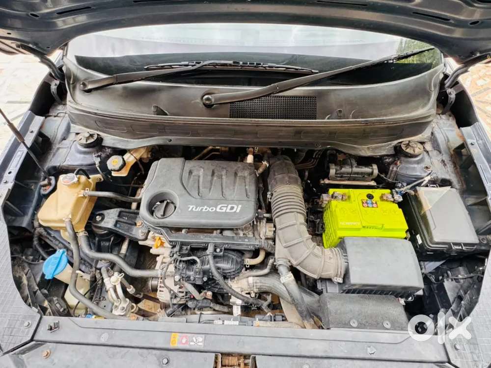 Hyundai Venue 2021 Petrol Well Maintained