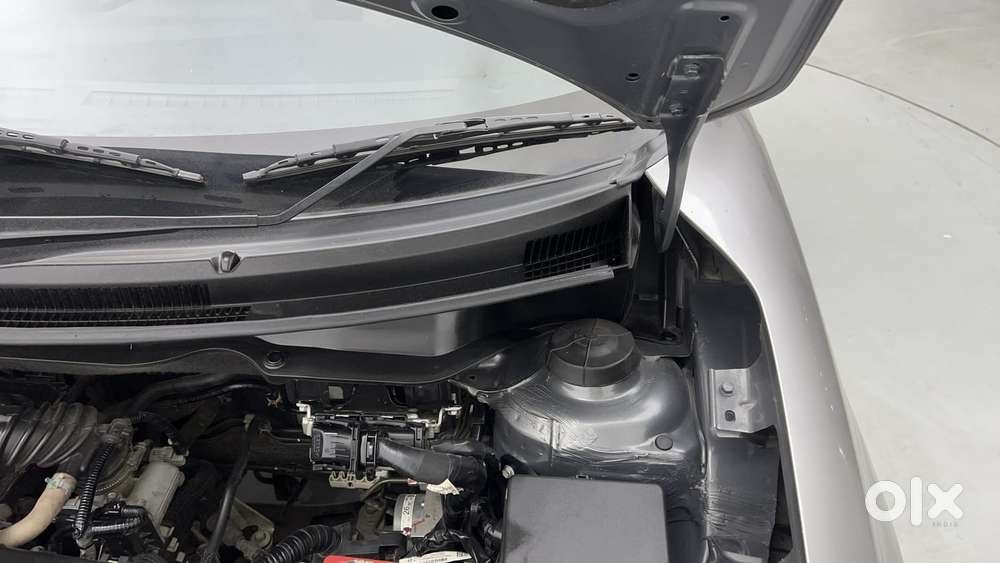 Maruti Suzuki Dzire 1.2 Vxi, 2023, Petrol