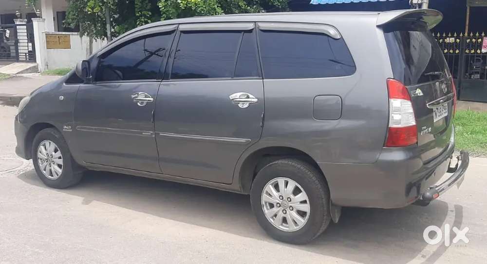 Toyota Innova V
2010 Model 

Fc Upto 2030