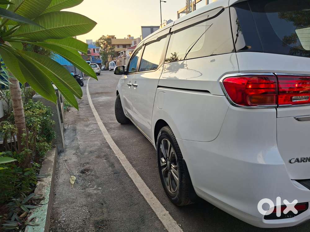 Kia Carnival Premium, 2021, Diesel