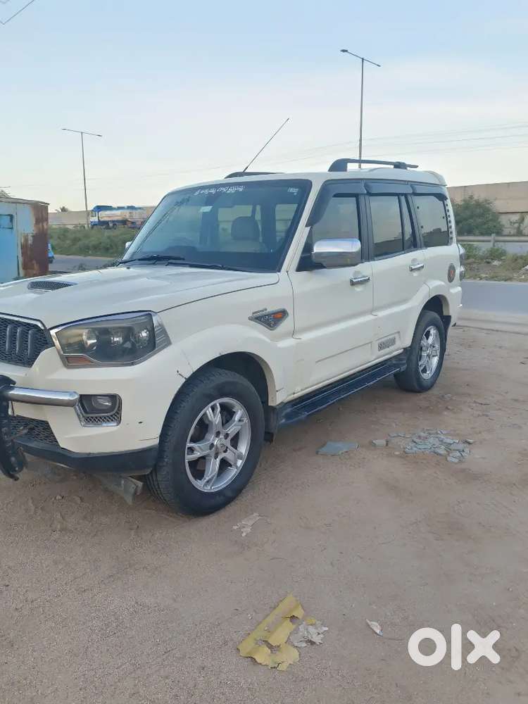Mahindra Scorpio 2017 Diesel 195000 Km Driven