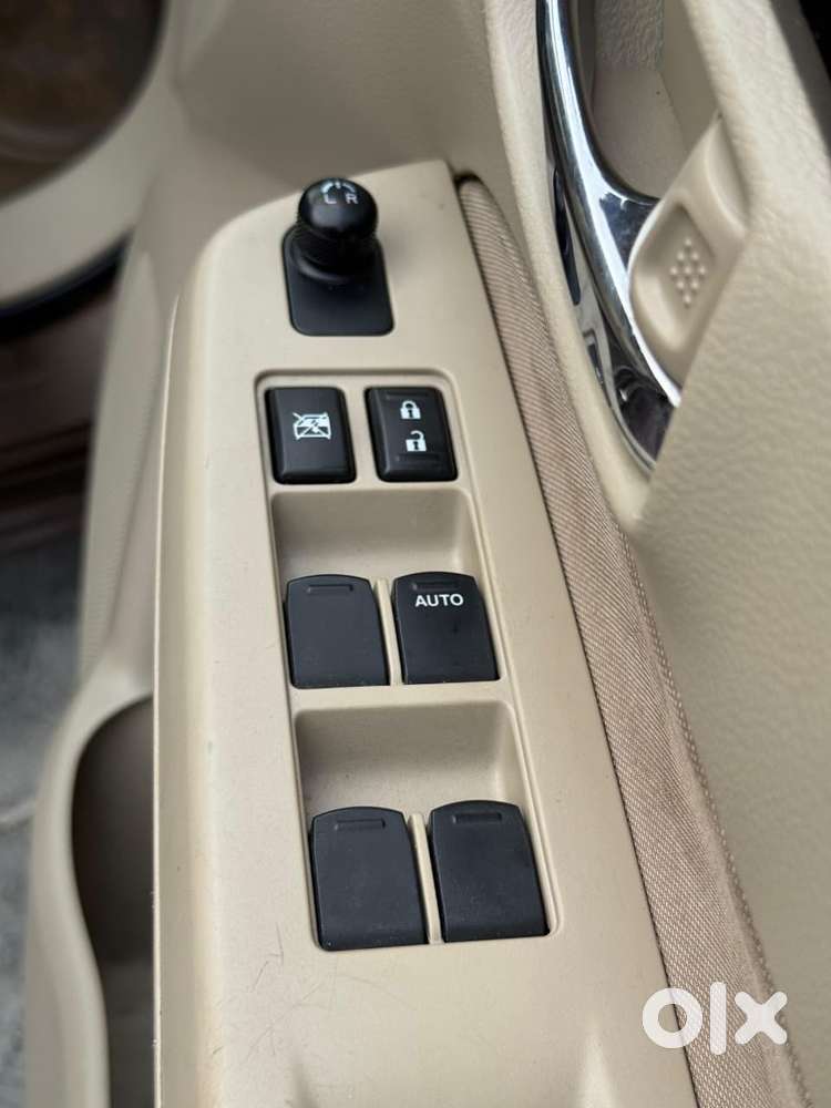 Maruti Suzuki Ciaz Zdi, 2017, Petrol
