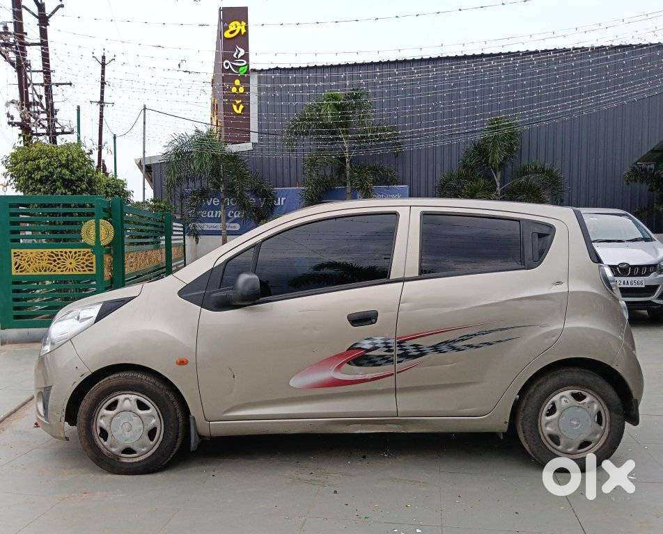 Chevrolet Beat, 2011, Petrol