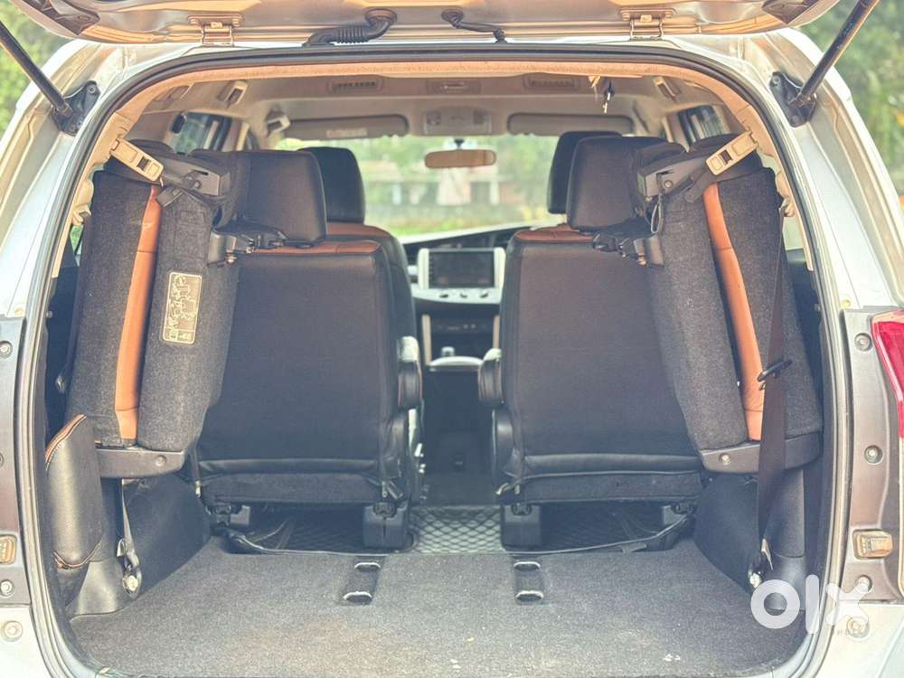 Toyota Innova Crysta [2020-ongoing] 2.4 Gx At 7 Str, 2017, Diesel