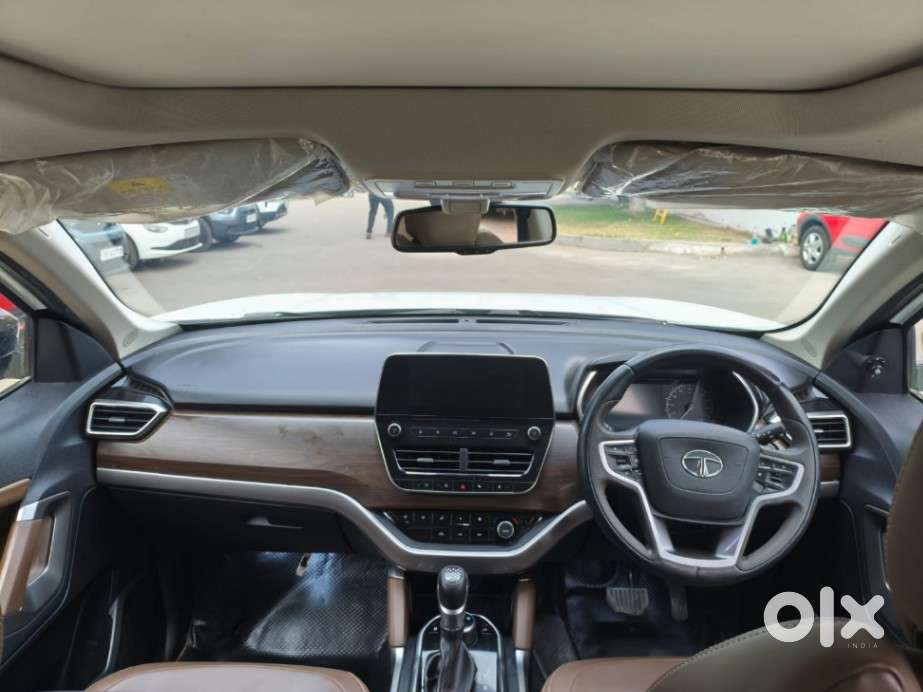 Tata Harrier Xza+, 2022, Petrol