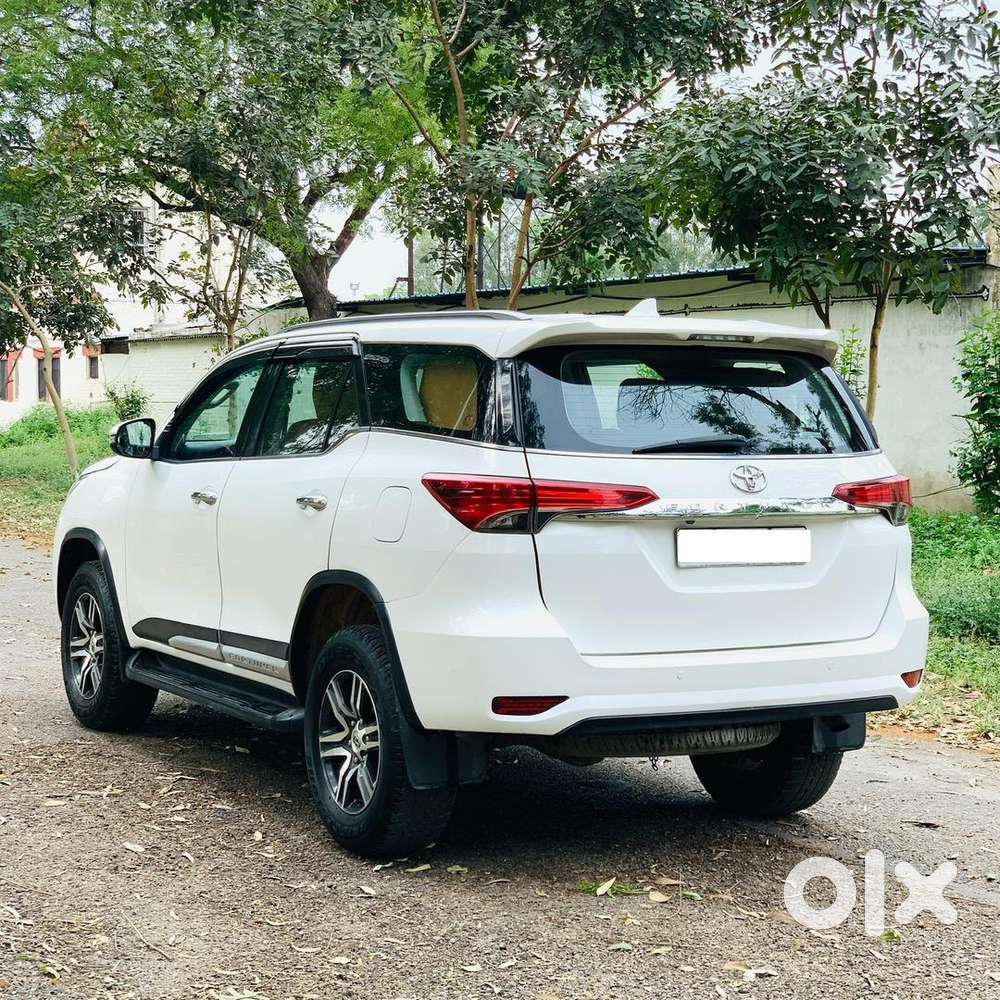 Toyota Fortuner 2019 Diesel 132000 Km Driven