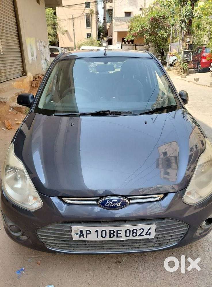Ford Figo Petrol Zxi, 2013, Petrol