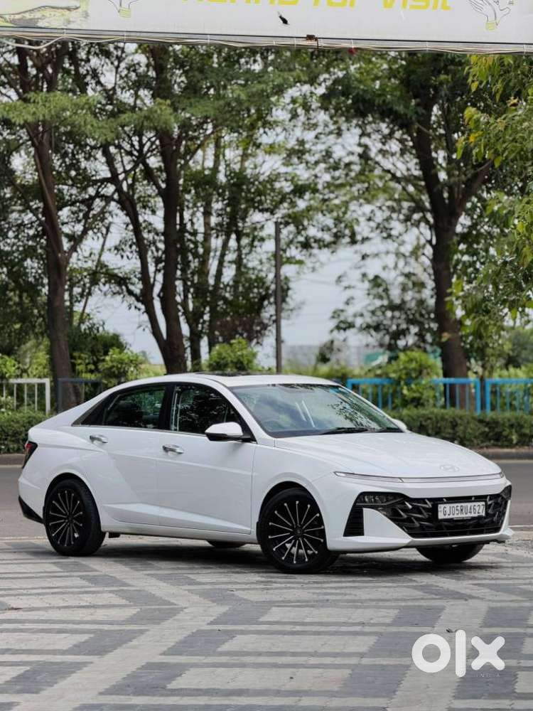 Hyundai Verna 1.5 Sx Petrol Mt, 2023, Petrol