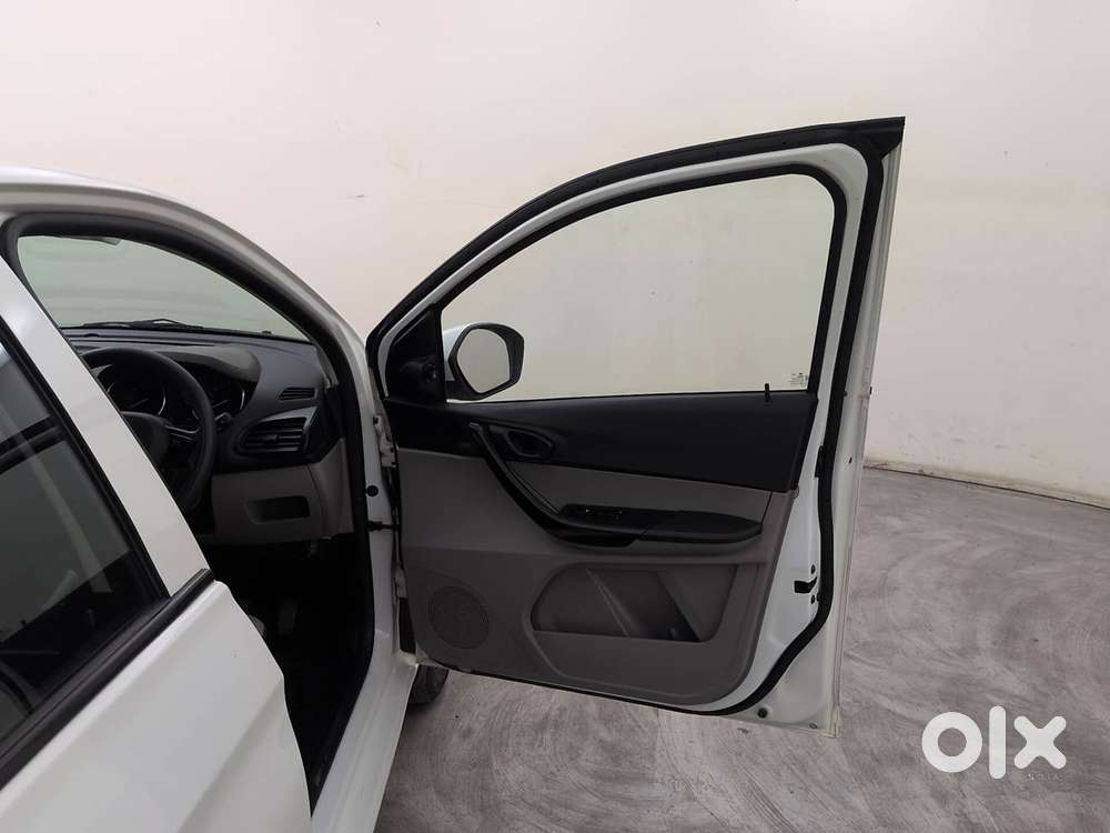 Tata Tiago Xza, 2019, Petrol