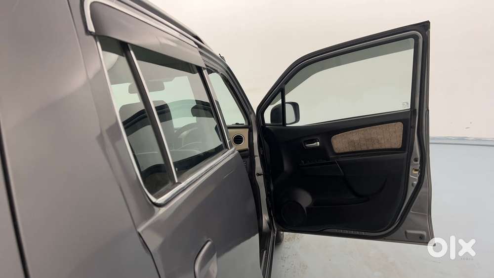 Maruti Suzuki Wagon R 1.0 Vxi Amt, 2017, Petrol