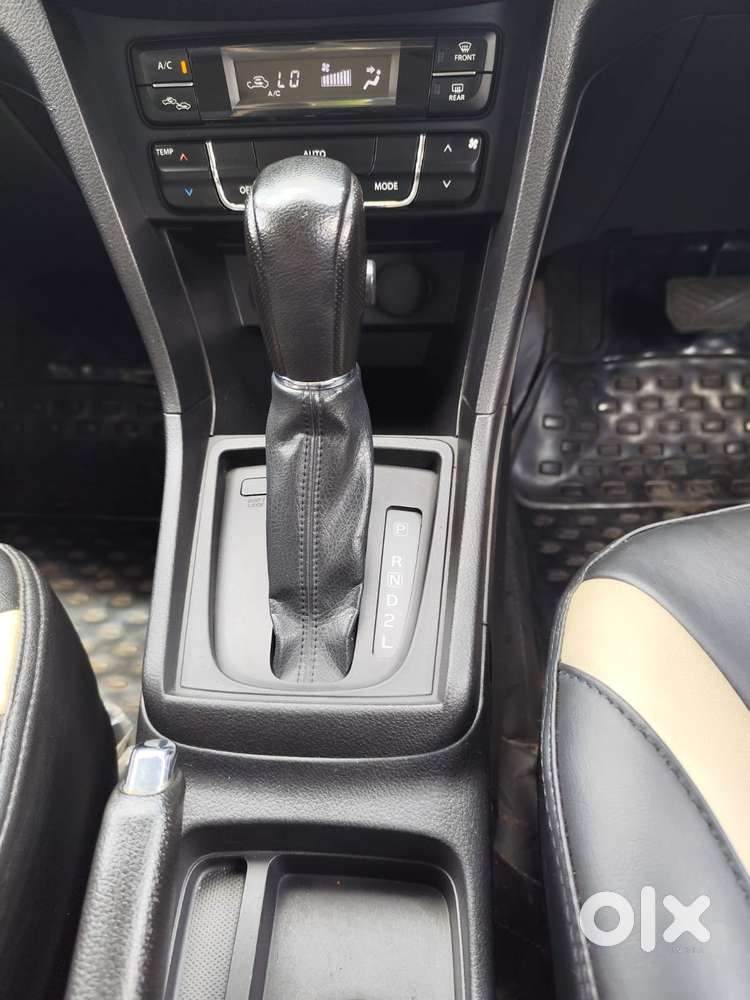 Maruti Suzuki Vitara Brezza 1.5 Vxi At, 2021, Petrol