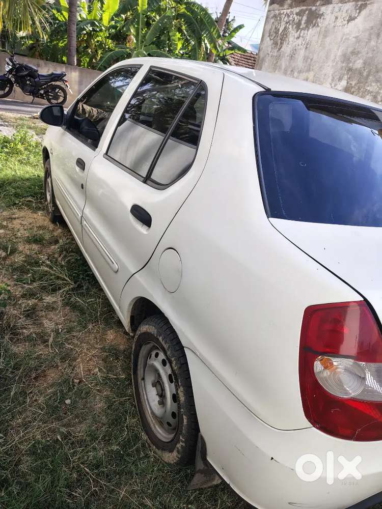 Tata Indigo Esc White Colour