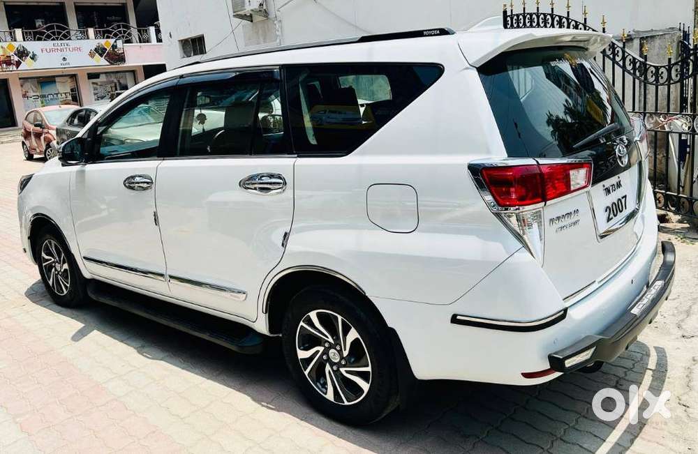 Toyota Innova Crysta 2.4 Gx Mt 8s, 2023, Diesel