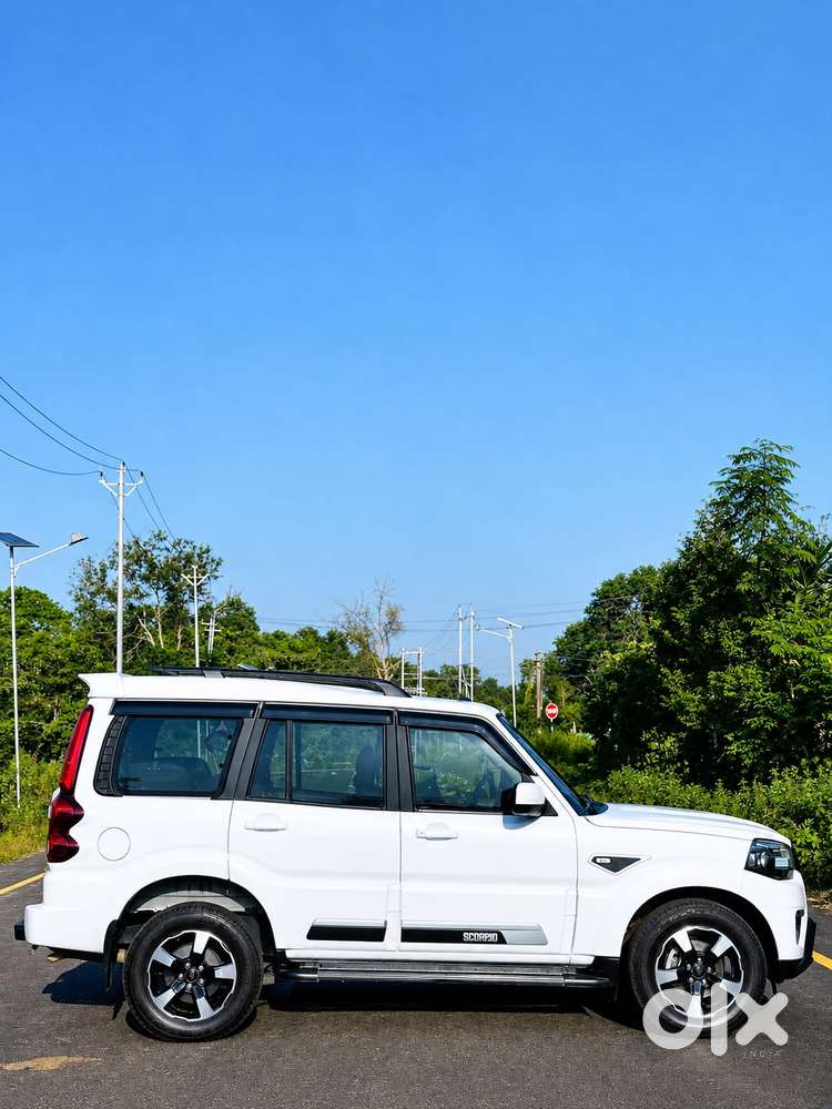 Mahindra Scorpio Classic 2.2 S 11 Mt 7 Str, 2024, Diesel