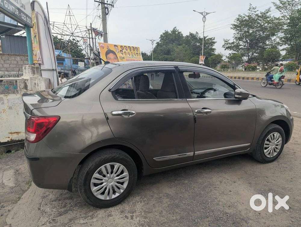 Maruti Suzuki Swift Dzire Vxi Optional, 2023, Petrol