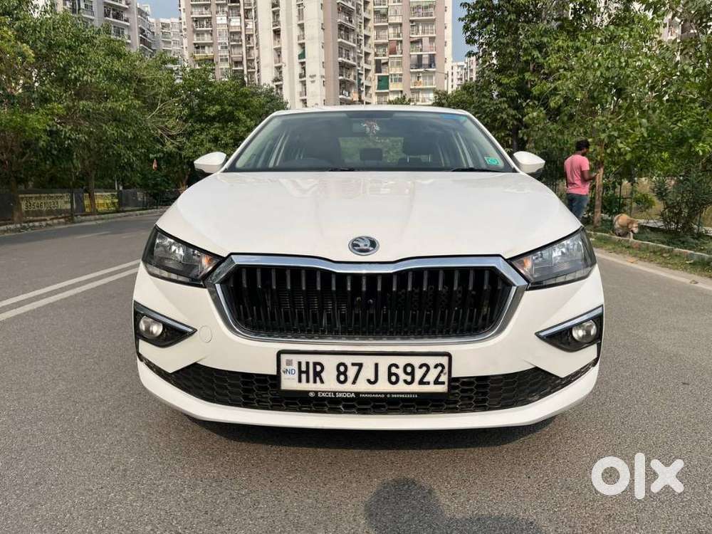 Skoda Slavia 1.0 Ambition Tsi At, 2022, Petrol