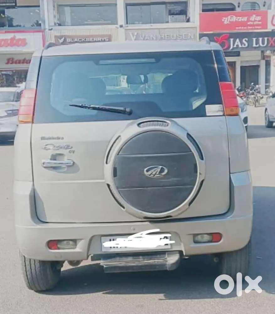 Mahindra Quanto 2013