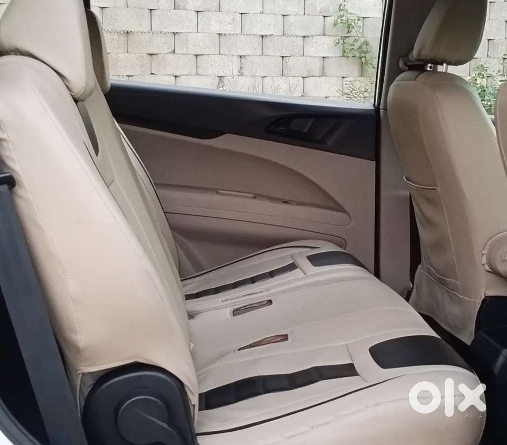 Mahindra Marazzo M4 8str, 2018, Diesel