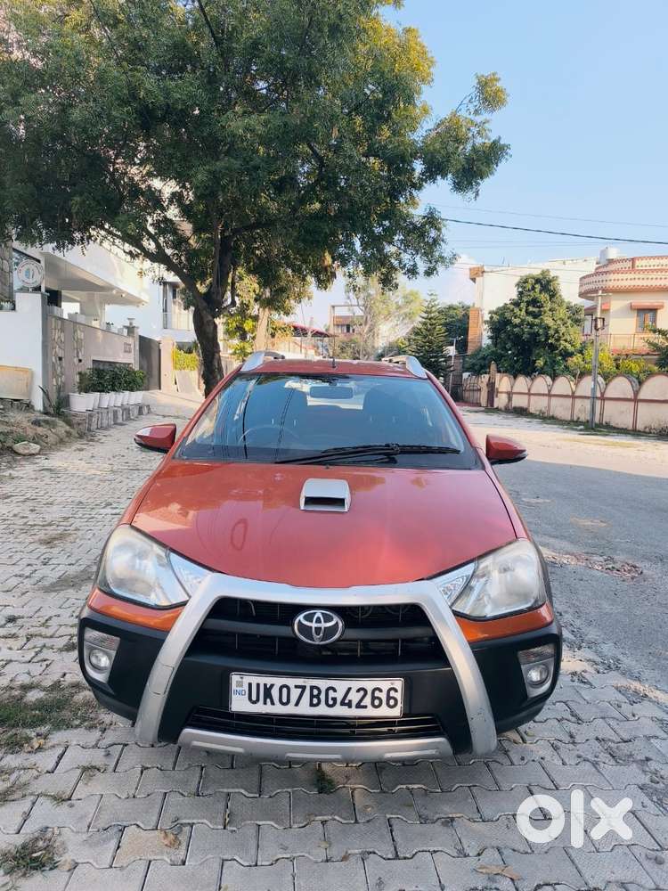 Toyota Etios Cross 1.2 G X Edition, 2014, Petrol