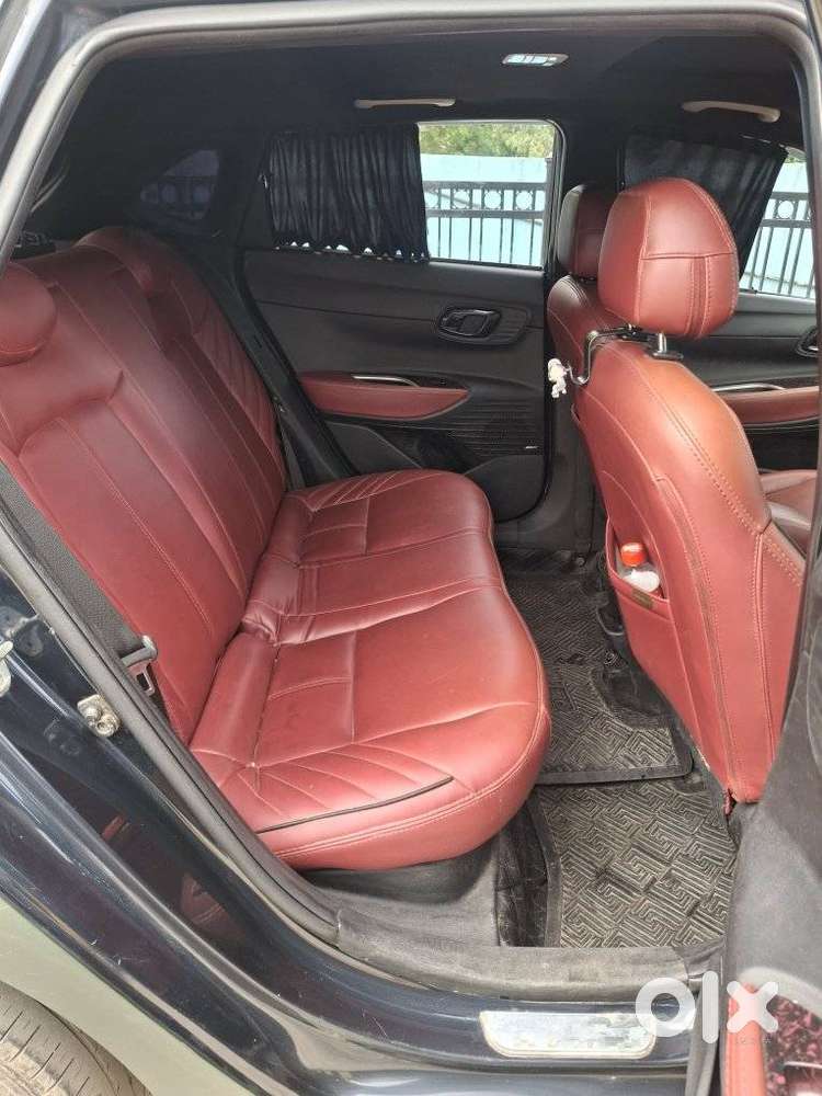 Hyundai I20 Asta (o) 1.2 Mt Dual Tone, 2022, Petrol