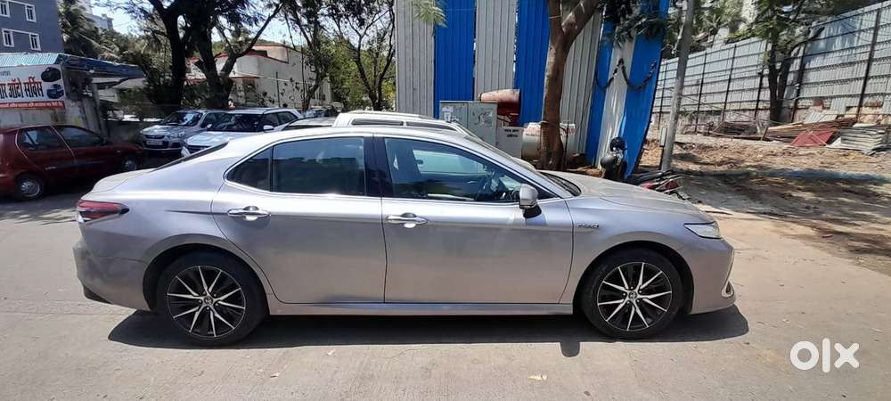 Toyota Camry 2.5 Hybrid, 2023, Cng & Hybrids