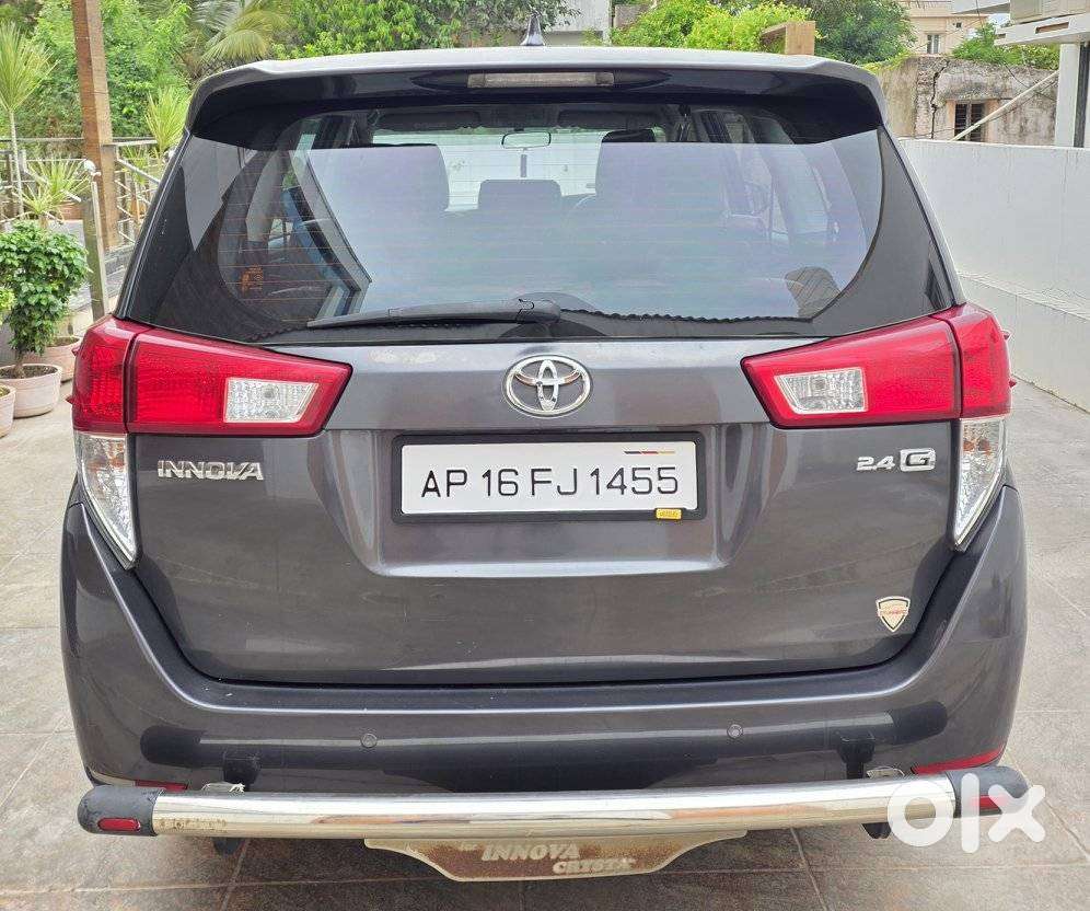 Toyota Innova Crysta 2.4 G Mt 8s, 2018, Diesel