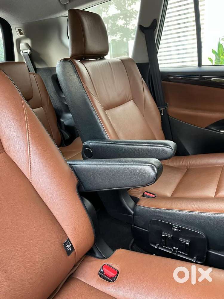 Toyota Innova Crysta 2017 Year Car