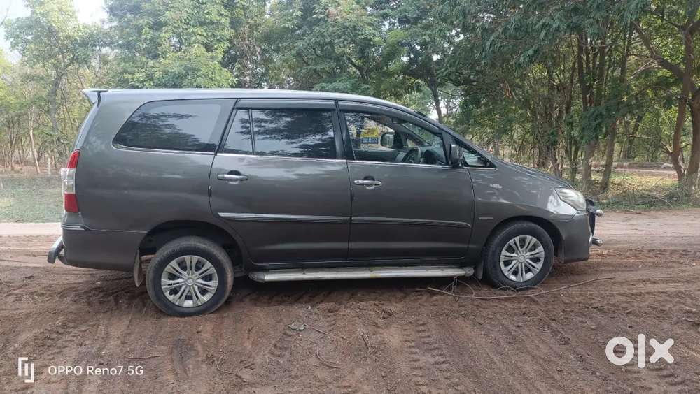 Toyota Innova 2.5 Diesel 2010-2030