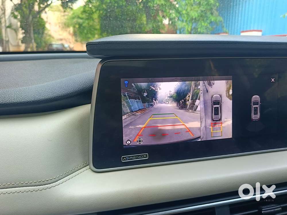 Mahindra Xuv700 2.2 Ax 7 Diesel At Luxury Pack Str Awd, 2021, Diesel