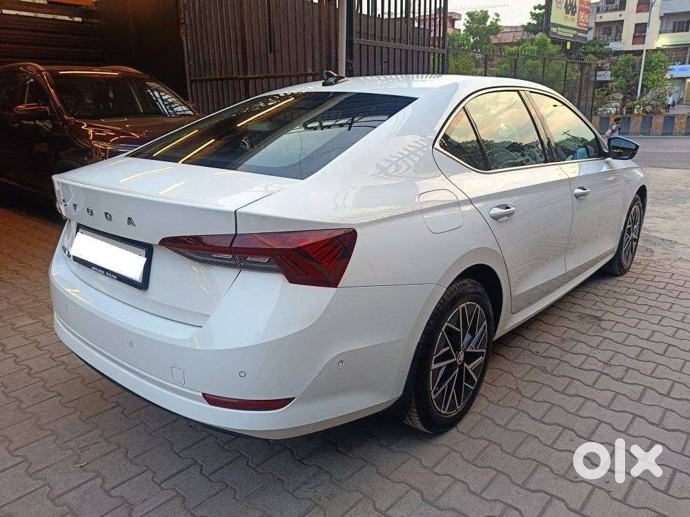 Skoda Octavia 2.0 L K Tsi At, 2023, Petrol