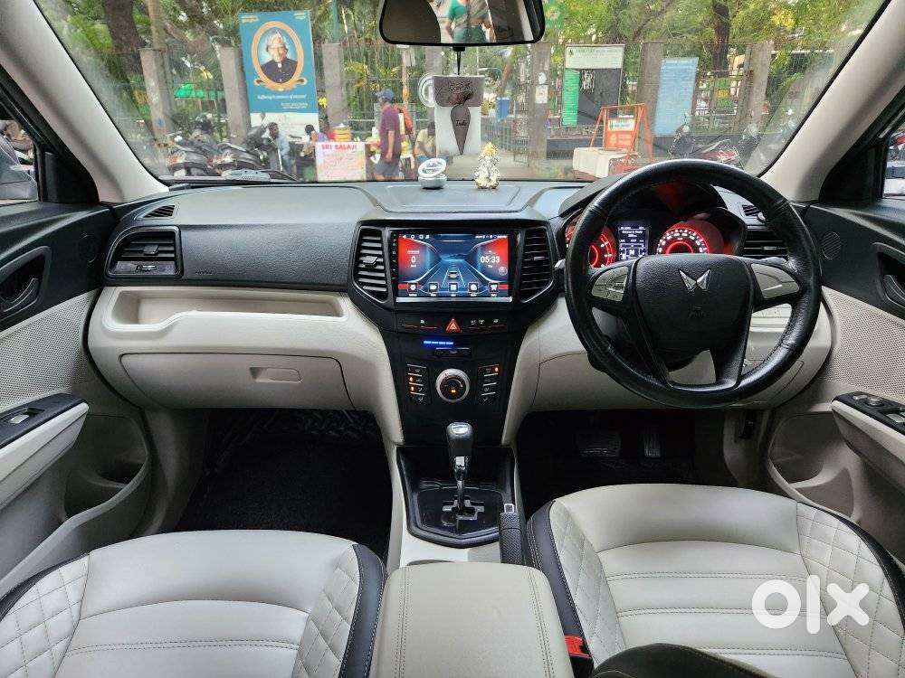 Mahindra Xuv300 1.2 W6 Amt Petrol, 2023, Petrol