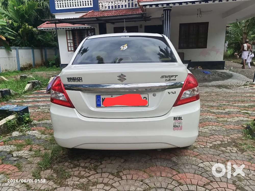 Maruti Suzuki Dzire 2016 Petrol 39000 Km Driven