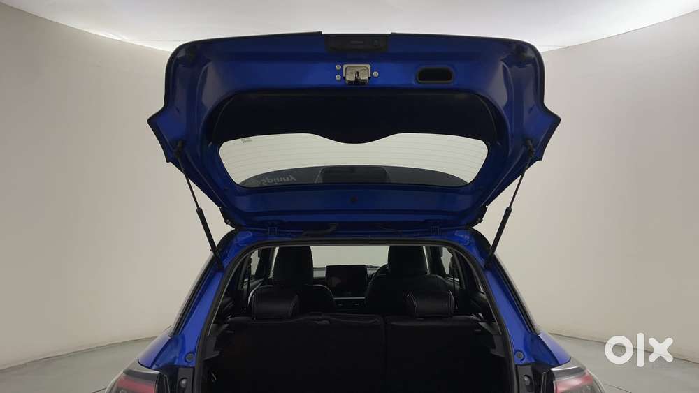 Maruti Suzuki Swift Zxi Plus Dual Tone, 2024, Petrol