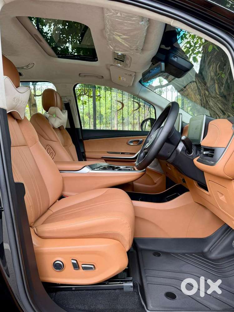 Mg M9 Presidential Limo, 2025, Electric